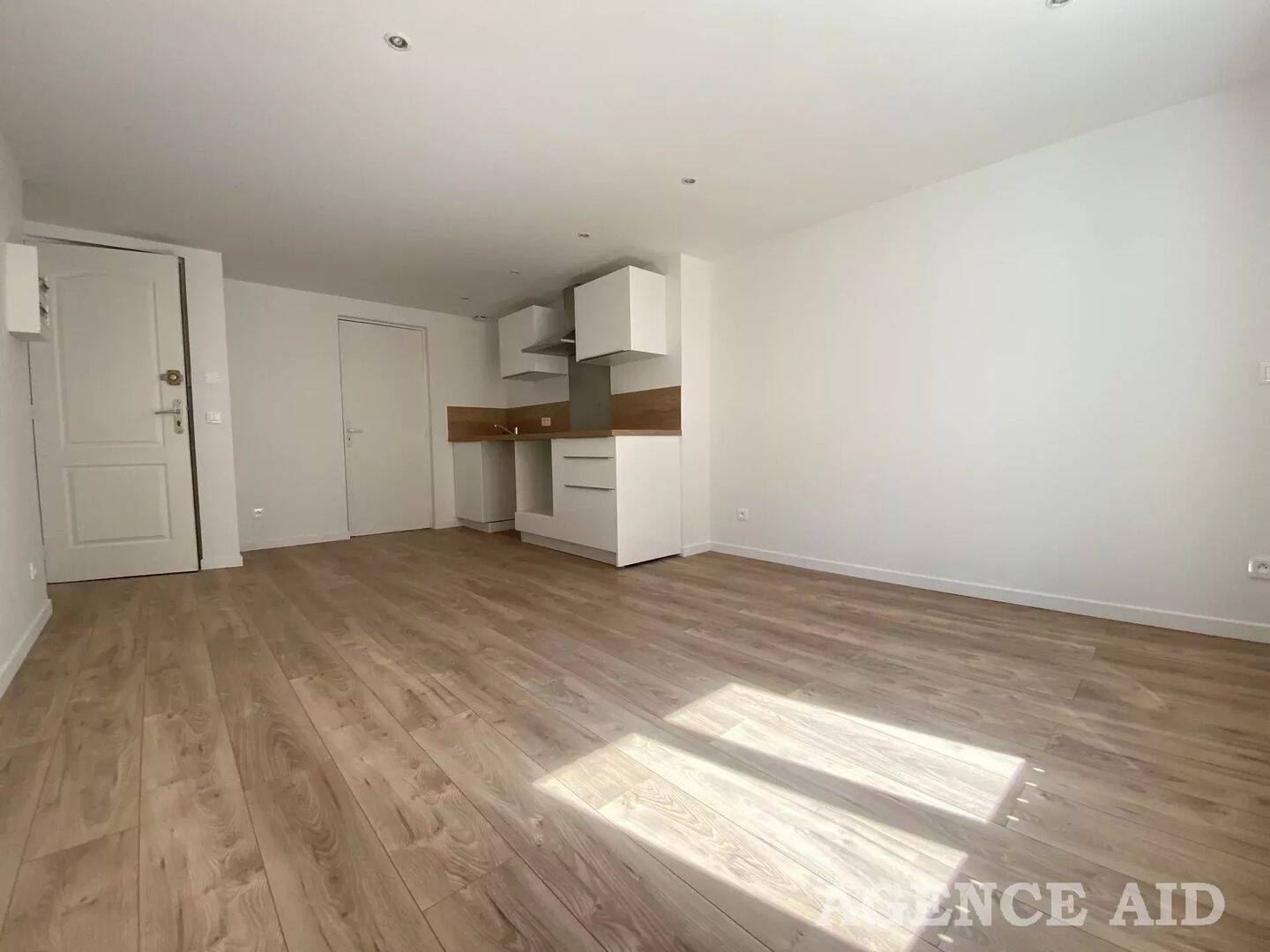 Appartement 1 pièce 23 m² · à Signes · 23,3 m² · 474 €/mois