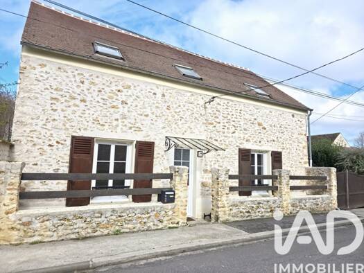 Maison à vendre 325 000 € 6 pièces 5 chambres 114 m² 1 279 m² de terrain Bernay-Vilbert 77540