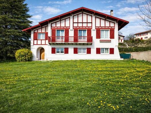 Maison à vendre 425 000 € 6 pièces 4 chambres 160 m² Est Hasparren 64240