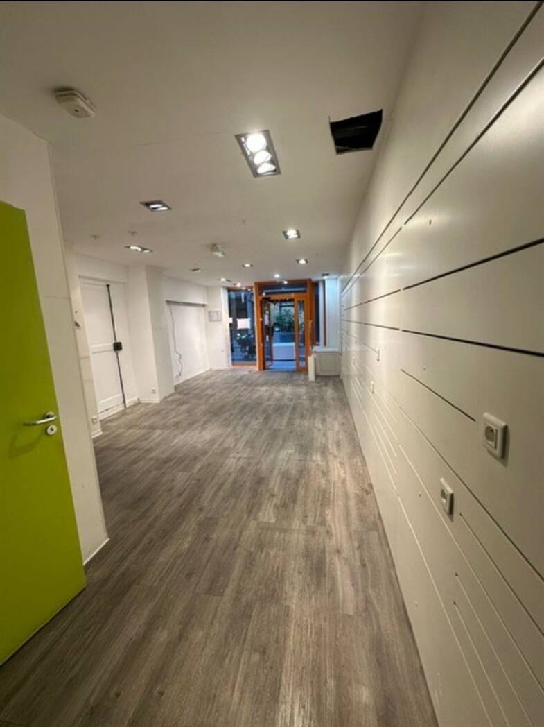 Boutique à louer 2 900 € Legendre-Lévis Paris 17ème 75017