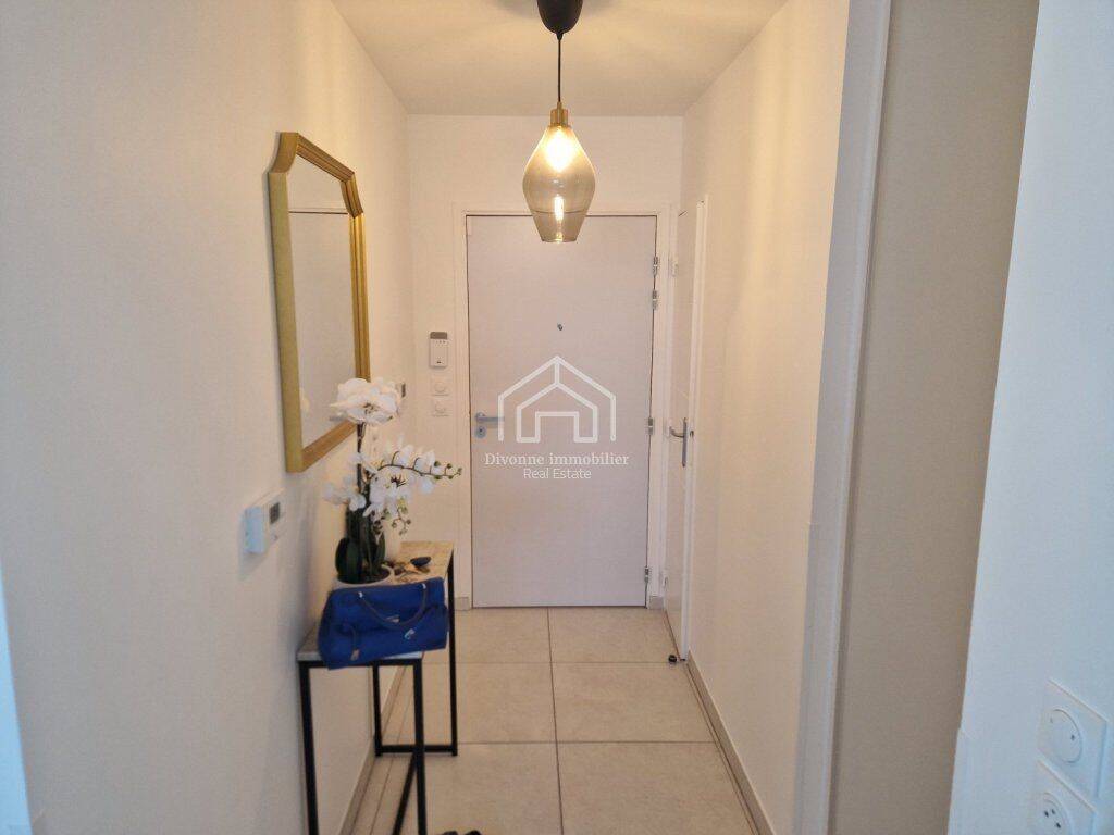 Appartement 4 pièces 103 m² · à Divonne-les-Bains · 103 m² · 2 400 €