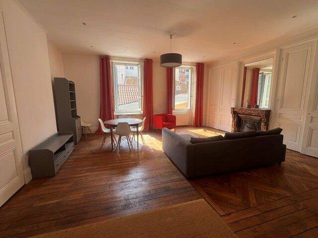 Appartement 2 pièces 73 m² · à Lyon 6ème Arrondissement · 73 m² · 1 505 €