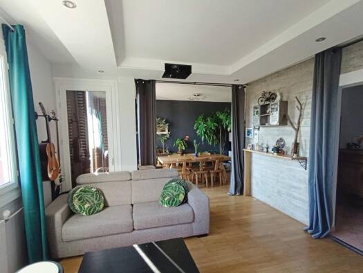 Appartement à vendre 199 000 € 3 pièces 1 chambre 65 m² La-Jacquiere Meyzieu 69330