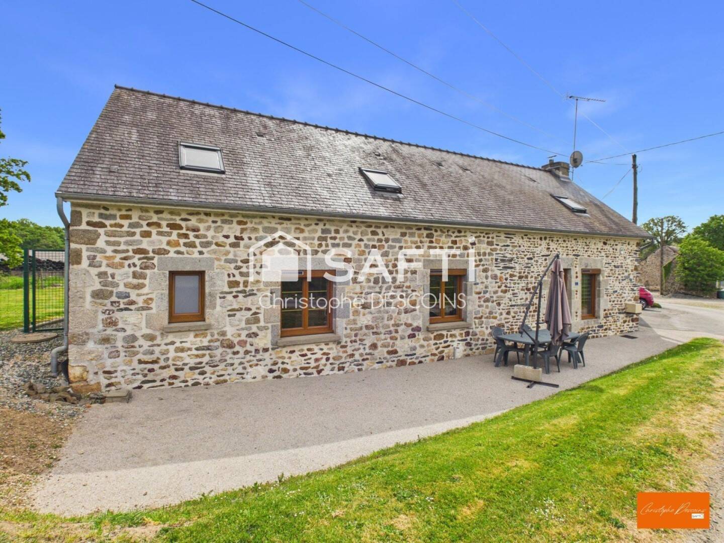 Maison 8 pièces 115 m² · à Javron-les-Chapelles · 115 m² · 195 000 €