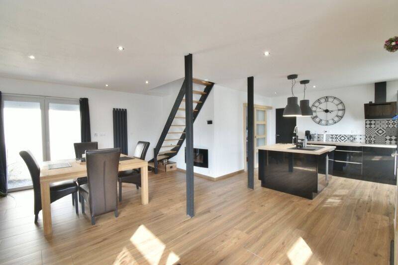 Maison 6 pièces 105 m² · à Lys-lez-Lannoy · 105 m² · 290 000 €