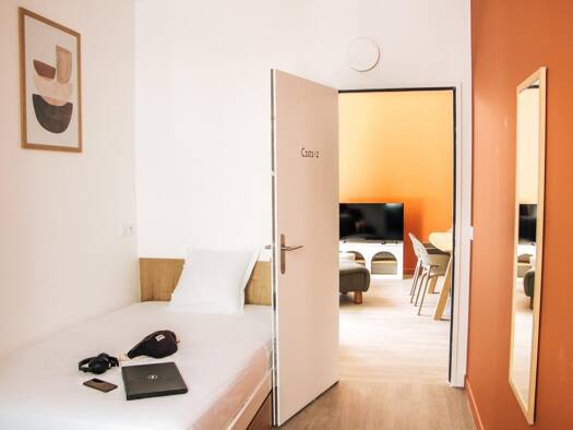 Studio à louer 890 € 7 pièces 6 chambres 7 étages Parc-La Boule- Champs Pierreux Nanterre 92000