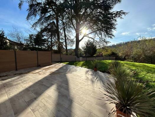 Appartement à vendre 349 000 € 3 pièces 2 chambres 66 m² 2 étages Le Bourg Fontaines-sur-Saône 69270