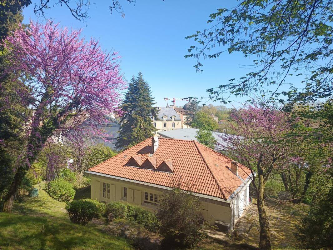 Maison 6 pièces 180 m² · à Aire-sur-l'Adour · 180 m² · 221 000 €