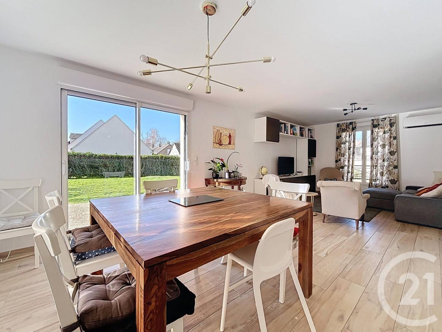 Maison 7 pièces 172 m² · à Bailleau-le-Pin · 172 m² · 349 000 €