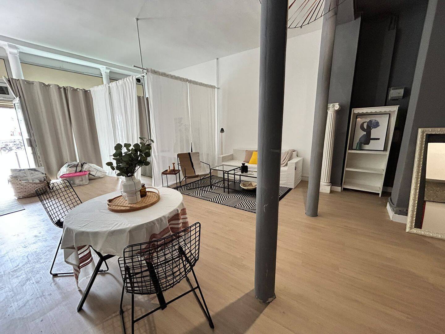 Appartement 4 pièces 93 m² · à Paris 8ème Arrondissement · 92,7 m² · 590 000 €