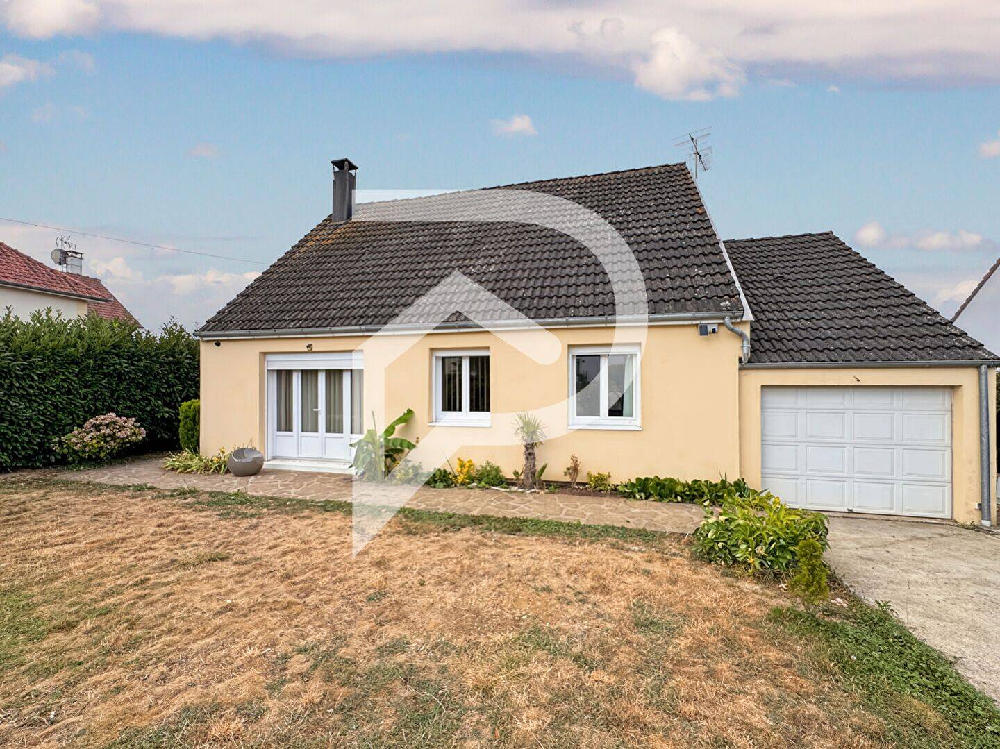 Maison 5 pièces 82 m² · à Tricot · 82 m² · 194 500 €