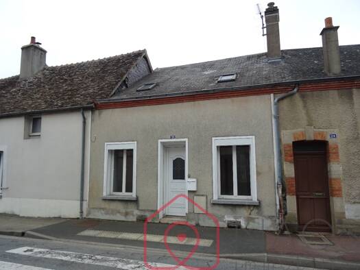 Maison de ville à vendre 106 000 € 4 pièces 3 chambres 63 m² Aubigny-sur-Nère 18700
