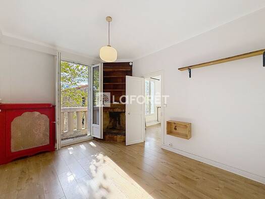 Appartement à vendre 379 600 € 3 pièces 2 chambres 69 m² Étage 2/4 Plateau-Gambetta Bagnolet 93170