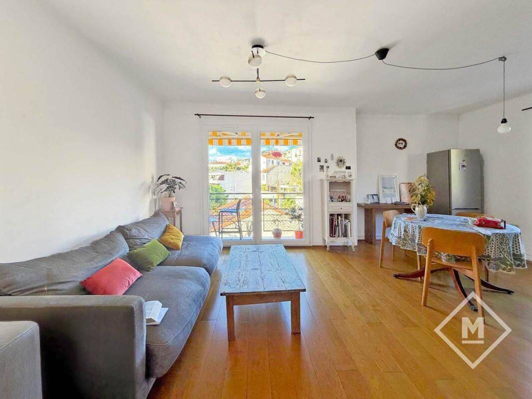 Appartement 3 pièces 58 m² · à Marseille 7ème Arrondissement · 58 m² · 328 000 €