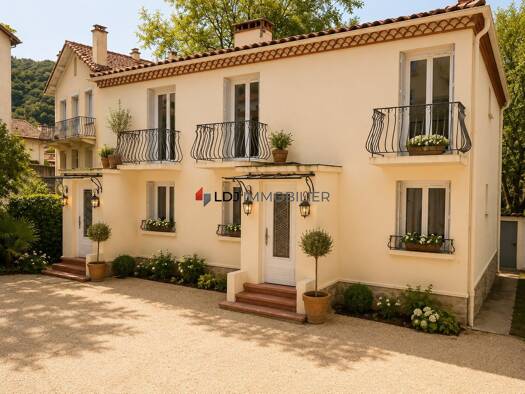 Immeuble à vendre 565 000 € 500 m² Amélie-les-Bains-Palalda 66110