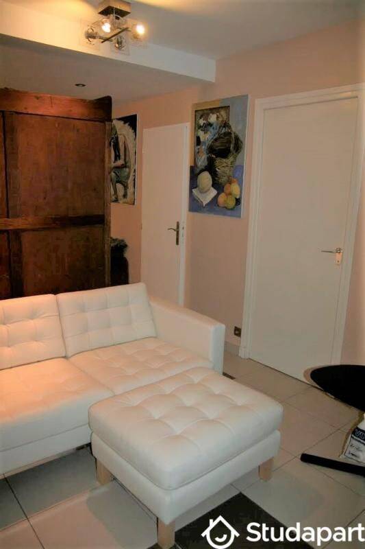 1 pièce 10 m² · à Grenoble · 10 m² · 370 €/mois