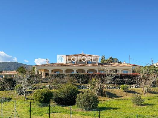 Villa à vendre 599 000 € 6 pièces 4 chambres 167 m² 2 973 m² de terrain Ventiseri 20240