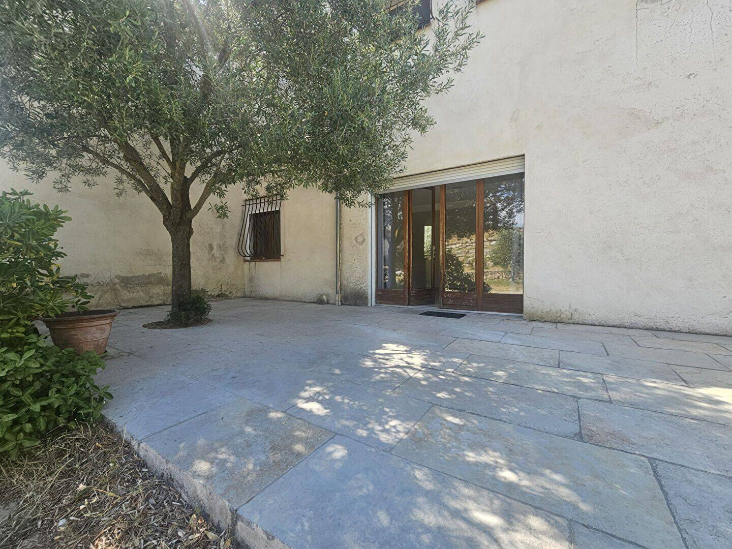 Appartement 2 pièces 40 m² · à Villeneuve-lès-Avignon · 40 m² · 700 €