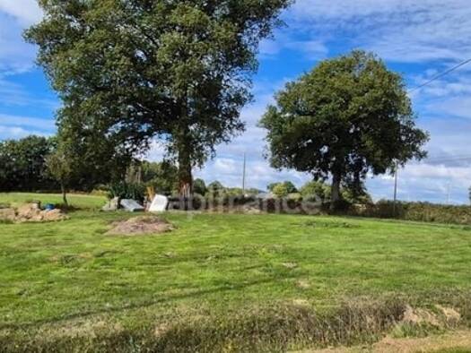 Terrain constructible à vendre 51 500 € 699 m² de terrain Saint-Baudelle 53100