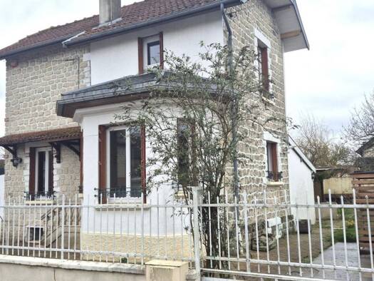 Maison à vendre 161 250 € 5 pièces 3 chambres 112 m² 506 m² de terrain Centre-Gigny-Noue Centre Saint-Dizier 52100