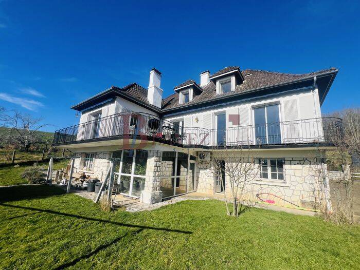 Maison 6 pièces 141 m² · à Tulle · 141 m² · 234 000 €