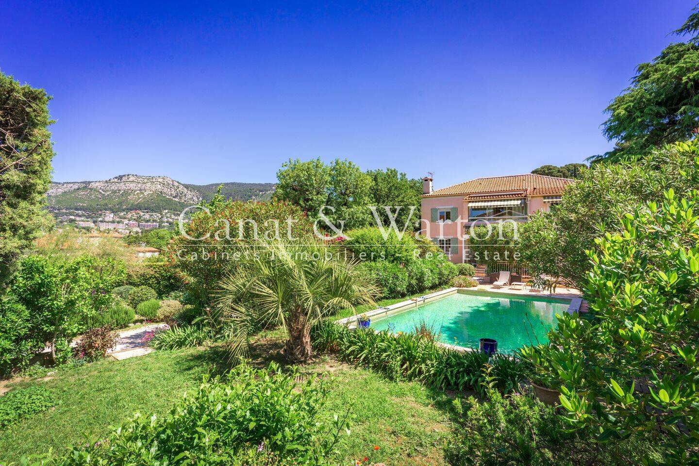 Maison 11 pièces 215 m² · à Toulon · 215 m² · 995 000 €
