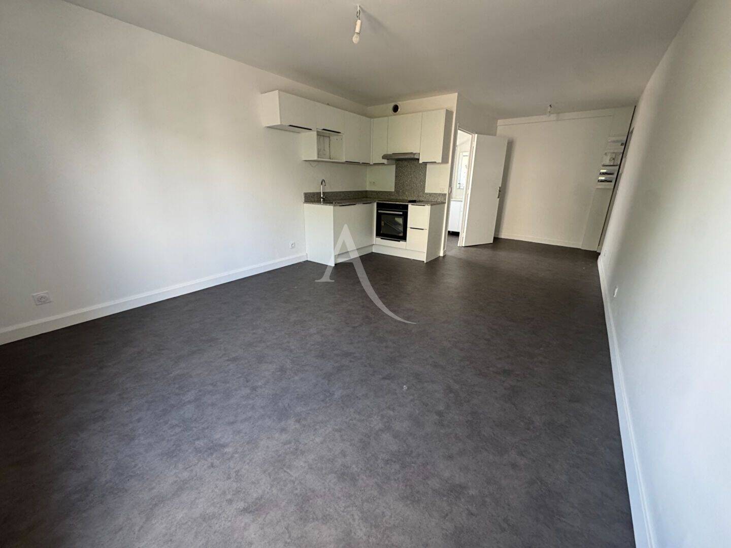 Appartement 1 pièce 32 m² · à Morangis · 31,8 m² · 785 €