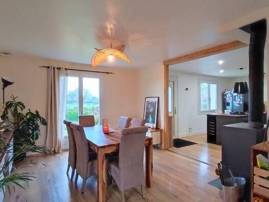 Maison à vendre 279 000 € 7 pièces 4 chambres 138 m² 7 841 m² de terrain Saint Porchaire Bressuire 79300