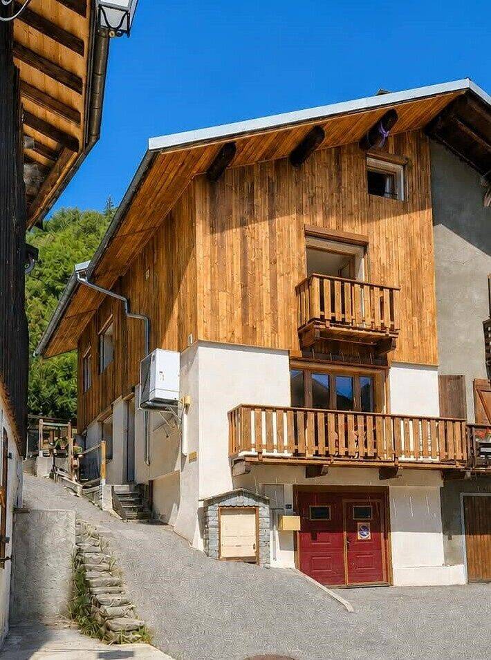 Maison 7 pièces 130 m² · à Bozel · 130 m² · 620 000 €