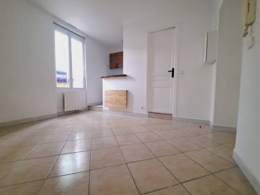 Appartement à louer 830 € 2 pièces 1 chambre 26,3 m² RDC Belles Vues Houilles 78800