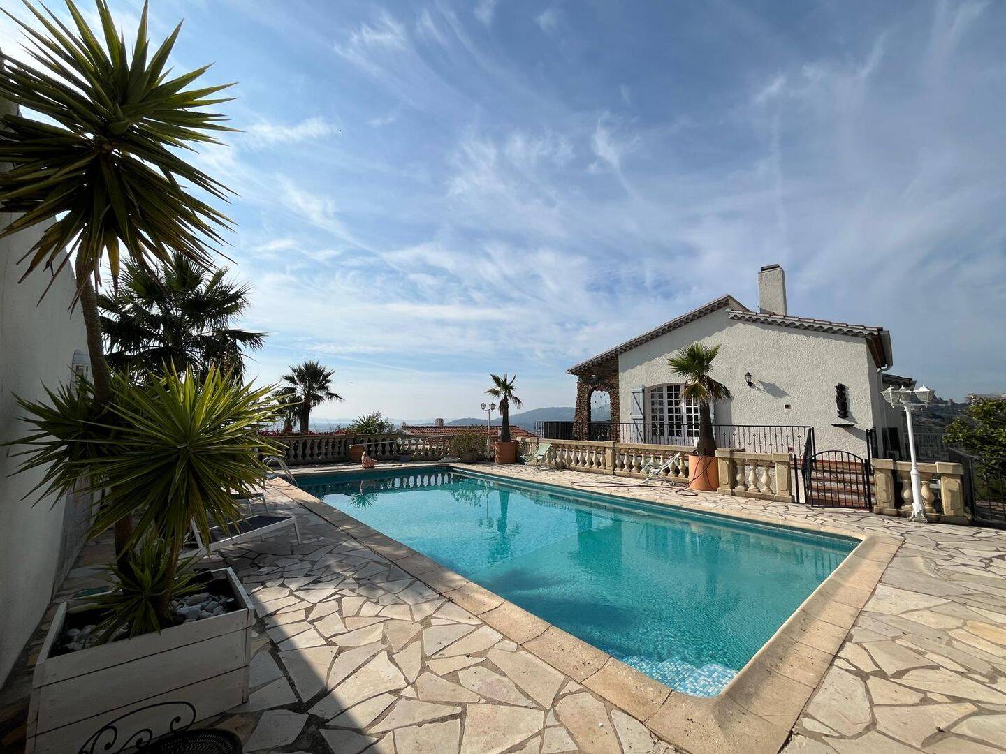 Maison 8 pièces 228 m² · à Hyères · 228 m² · 1 490 000 €