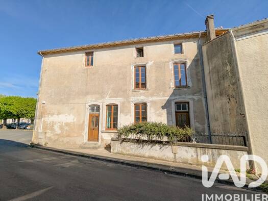 Immeuble à vendre 99 000 € 160 m² Beauvais-sur-Matha 17490