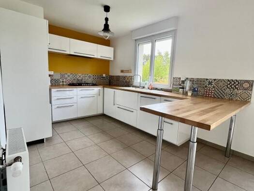 Maison à vendre 287 000 € 5 pièces 3 chambres 78 m² 1 027 m² de terrain Argol 29560