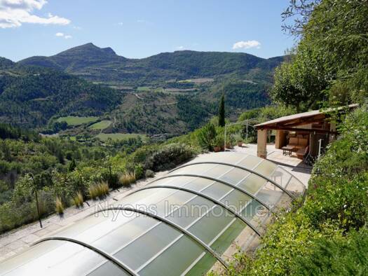 Mas à vendre 698 000 € 9 pièces 6 chambres 333 m² 4 706 m² de terrain Arpavon 26110