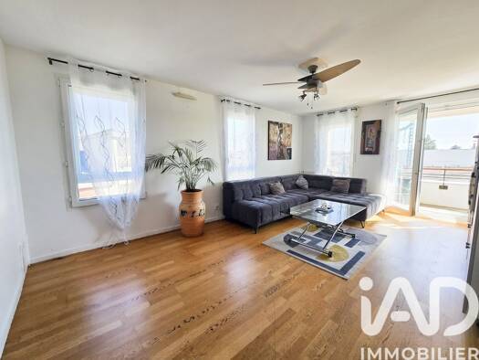 Appartement à vendre 219 900 € 4 pièces 3 chambres 85,5 m² 4 étages Centre Ville Les Mureaux 78130