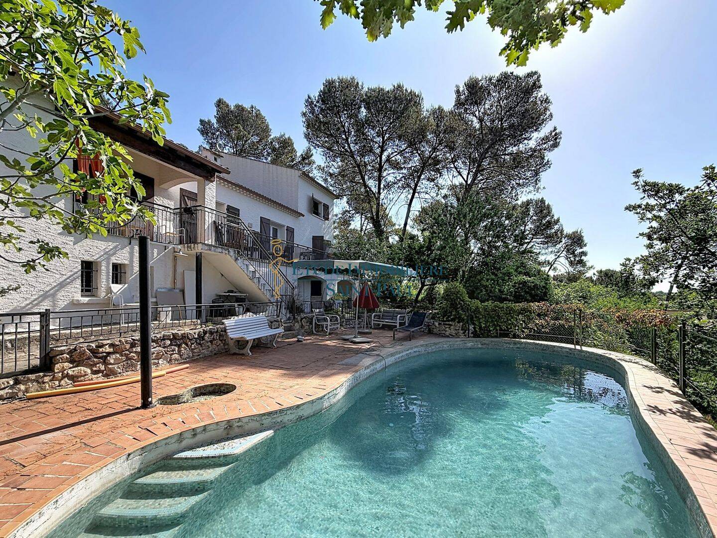 Maison 6 pièces 193 m² · à Saint-Clément-de-Rivière · 193 m² · 670 000 €