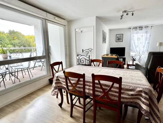 Appartement à vendre 227 900 € 3 pièces 2 chambres 67,2 m² Étage 1/3 Zone Rurale Nord Ouest Vannes 56000