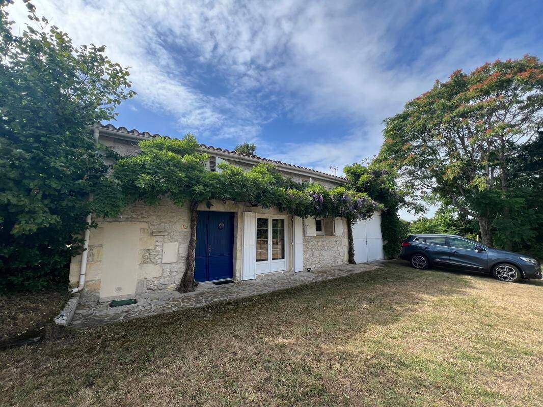 Maison 5 pièces 117 m² · à Cozes · 116,9 m² · 257 000 €