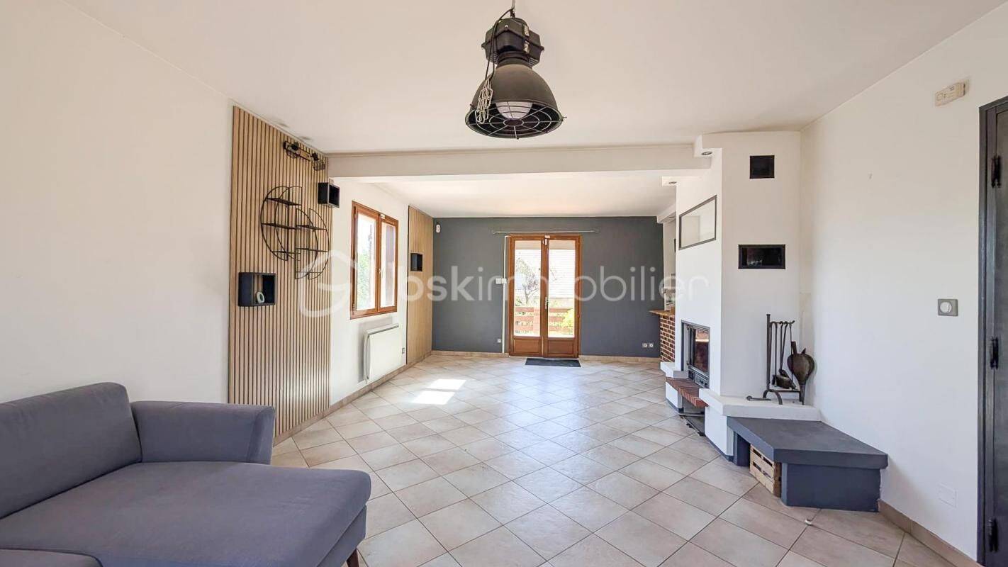 Maison 6 pièces 127 m² · à Ballainvilliers · 127 m² · 385 000 €