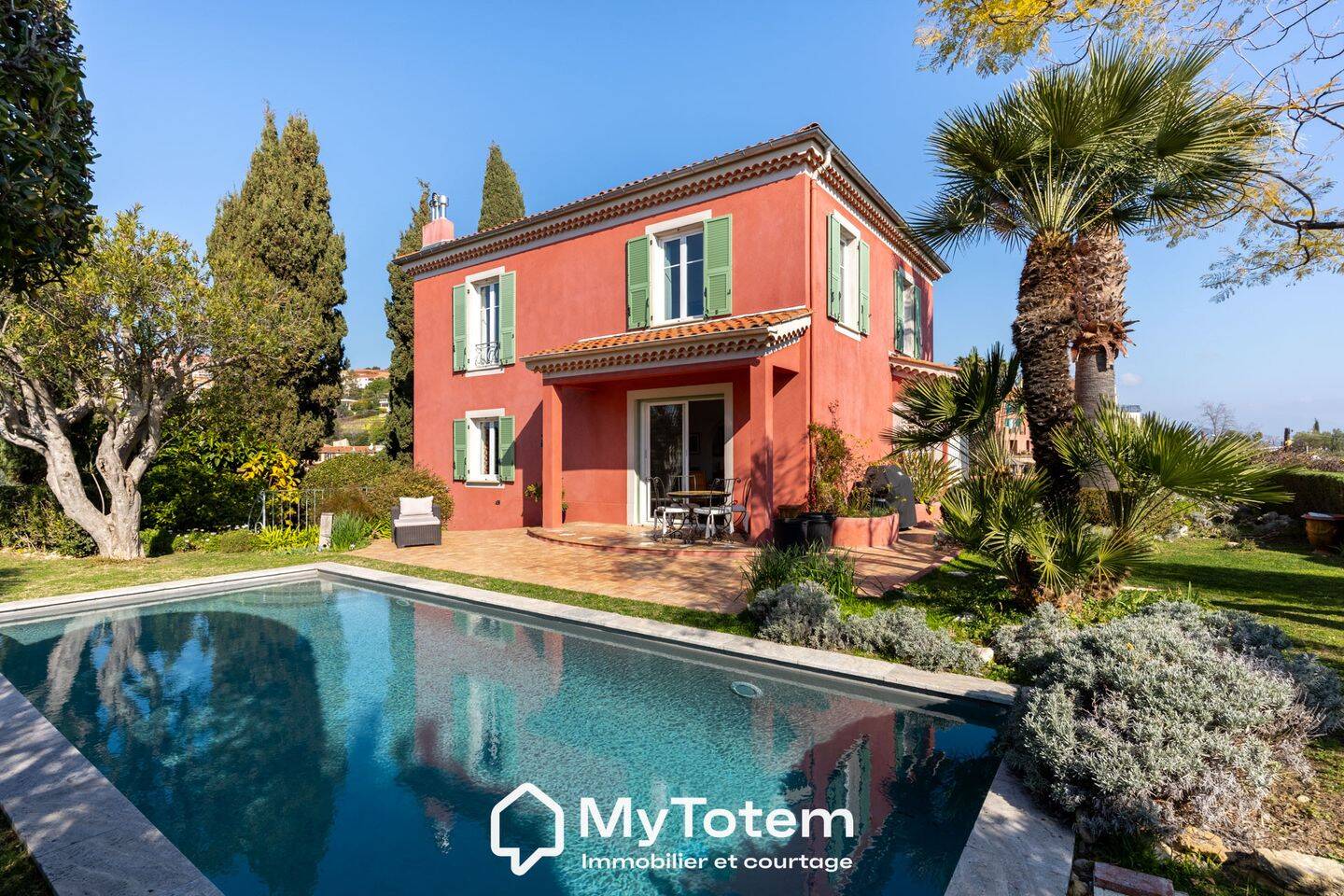 Maison 7 pièces 205 m² · à Nice · 205 m² · 1 390 000 €