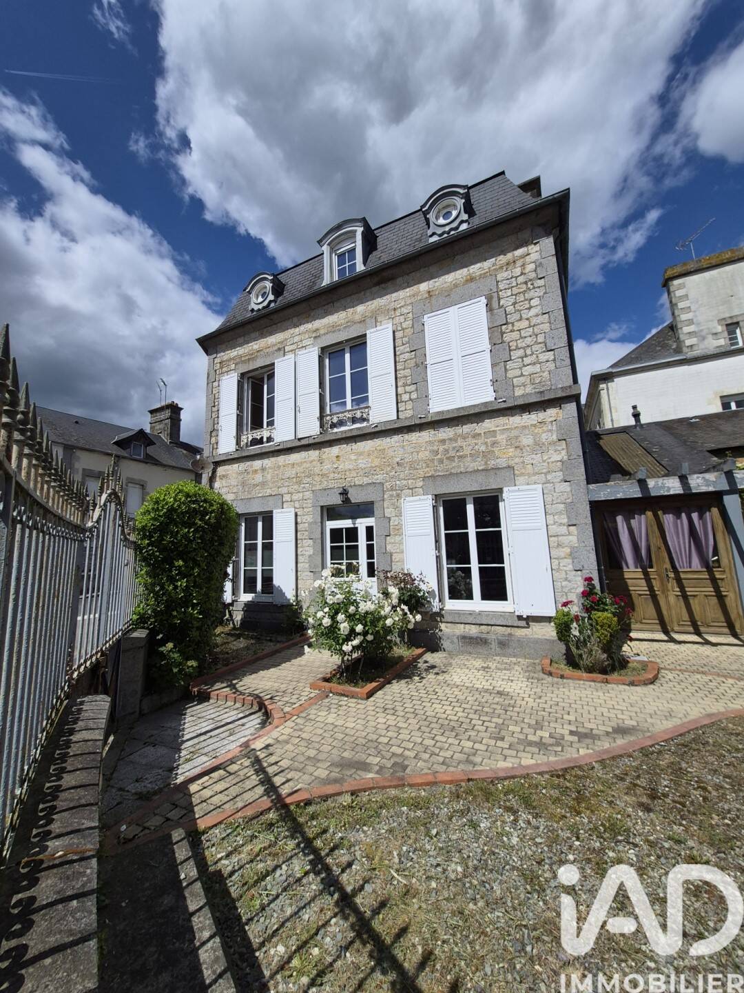 Maison 9 pièces 170 m² · à Rives d'Andaine · 170 m² · 175 300 €