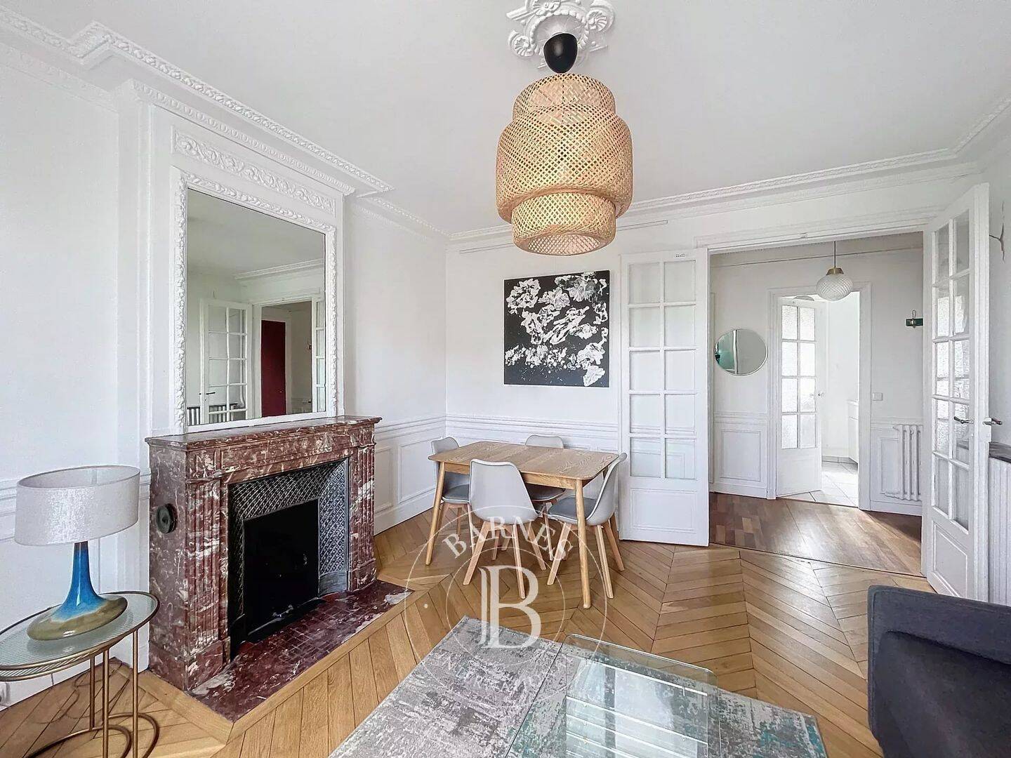 Appartement 3 pièces 69 m² · à Paris 17ème Arrondissement · 68,9 m² · 2 450 €