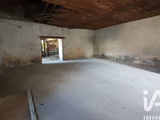 Parking à vendre 370 000 € La Bastide Bordeaux 33100
