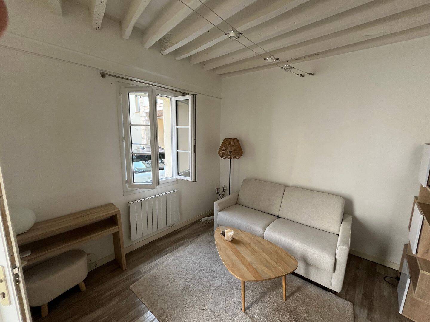 Appartement 1 pièce 21 m² · à Saint-Germain-en-Laye · 21 m² · 715 €/mois