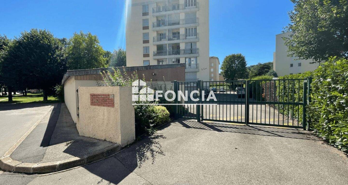 Appartement 3 pièces 59 m² · à Montluel · 59,4 m² · 849 €