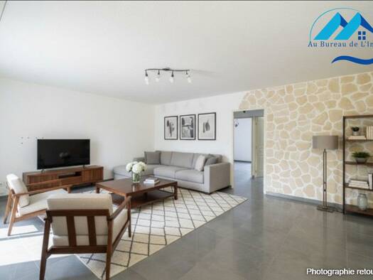 Appartement à vendre - Première occupation 325 000 € 4 pièces 2 chambres 90 m² Étage 1/3 Allauch 13190