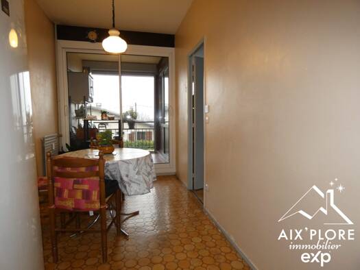 Appartement à vendre 245 000 € 4 pièces 3 chambres 92,3 m² Étage 1/2 Les Hauts de Chambéry-Piochet Chambéry 73000