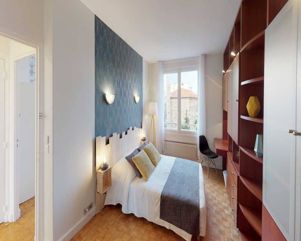 Appartement 5 pièces 130 m² · à Paris 16ème · 130 m² · 1 105 €