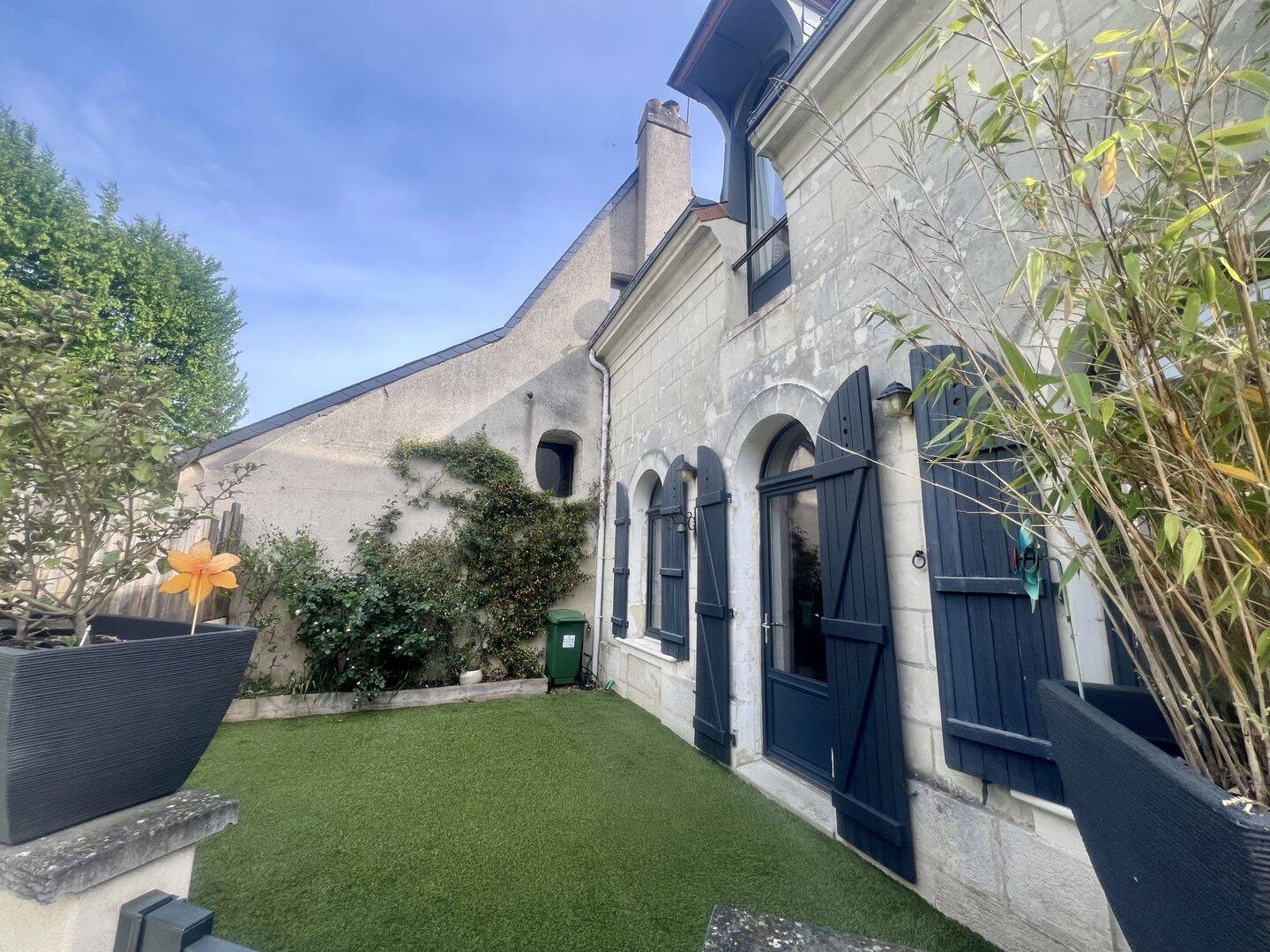 Maison 6 pièces 120 m² · à Saint-Cyr-sur-Loire · 120,4 m² · 374 000 €
