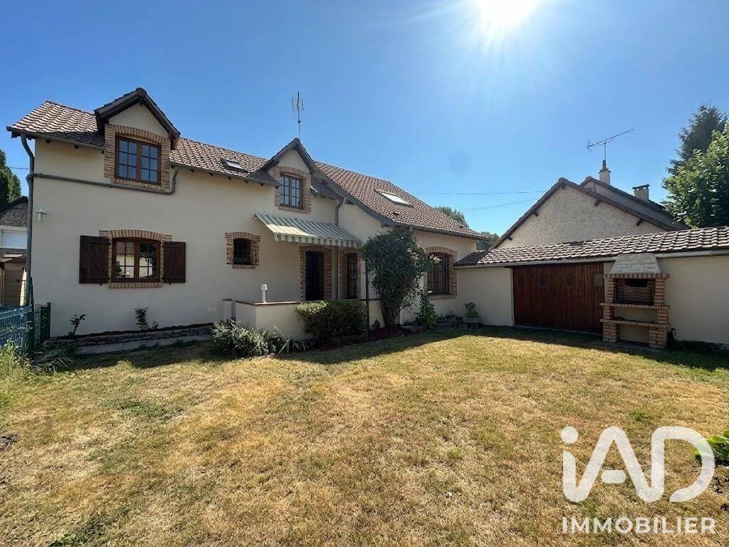 Maison 5 pièces 110 m² · à Hanches · 109,5 m² · 265 000 €